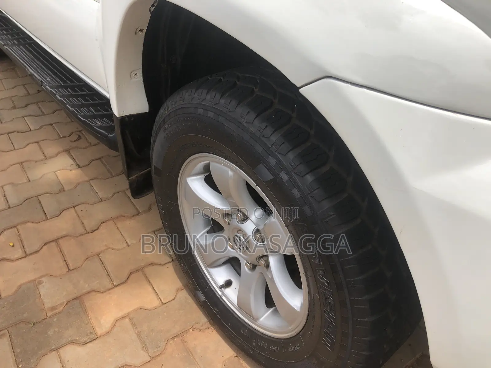 Toyota Land Cruiser Prado 2008 White