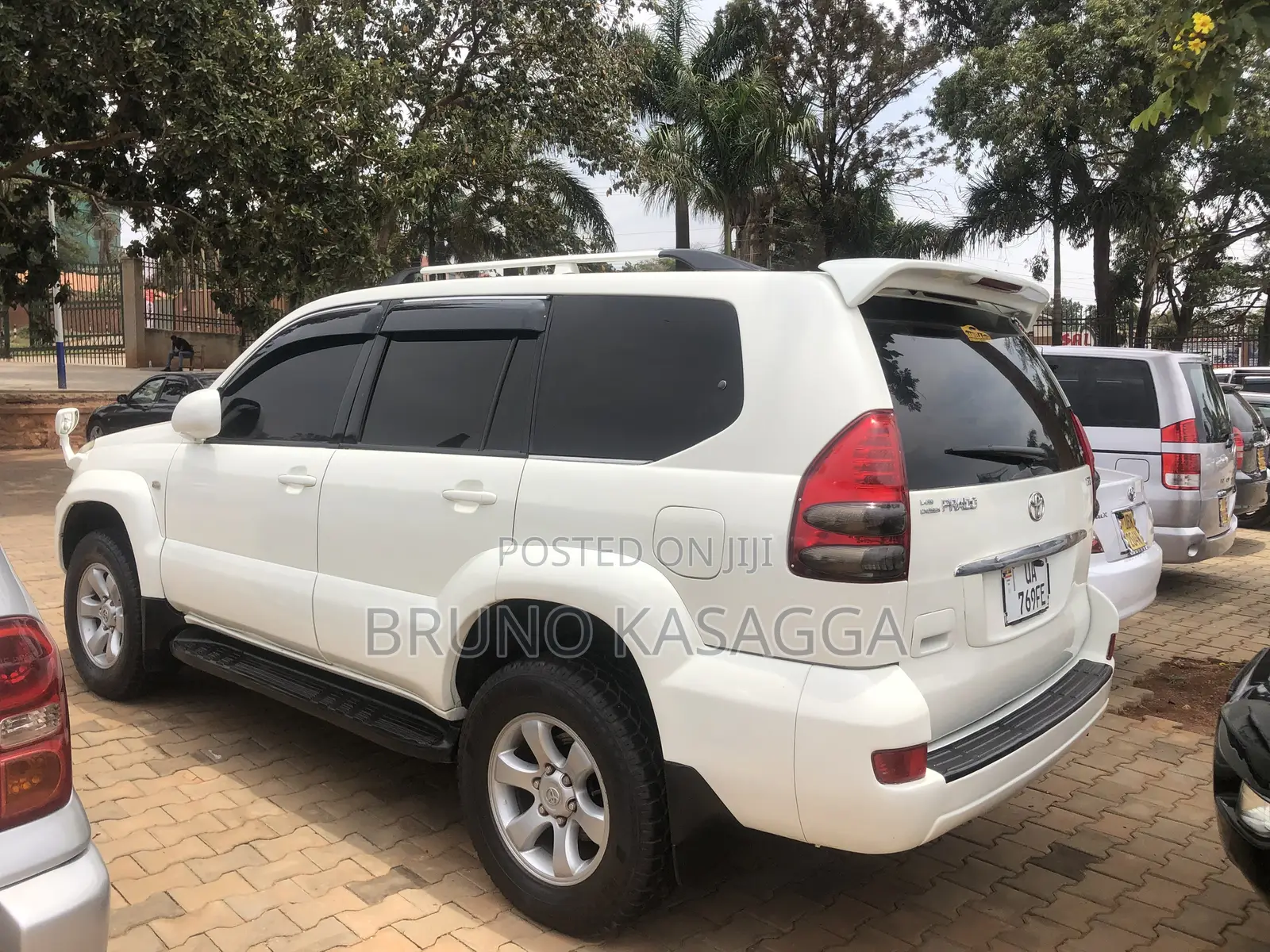 Toyota Land Cruiser Prado 2008 White