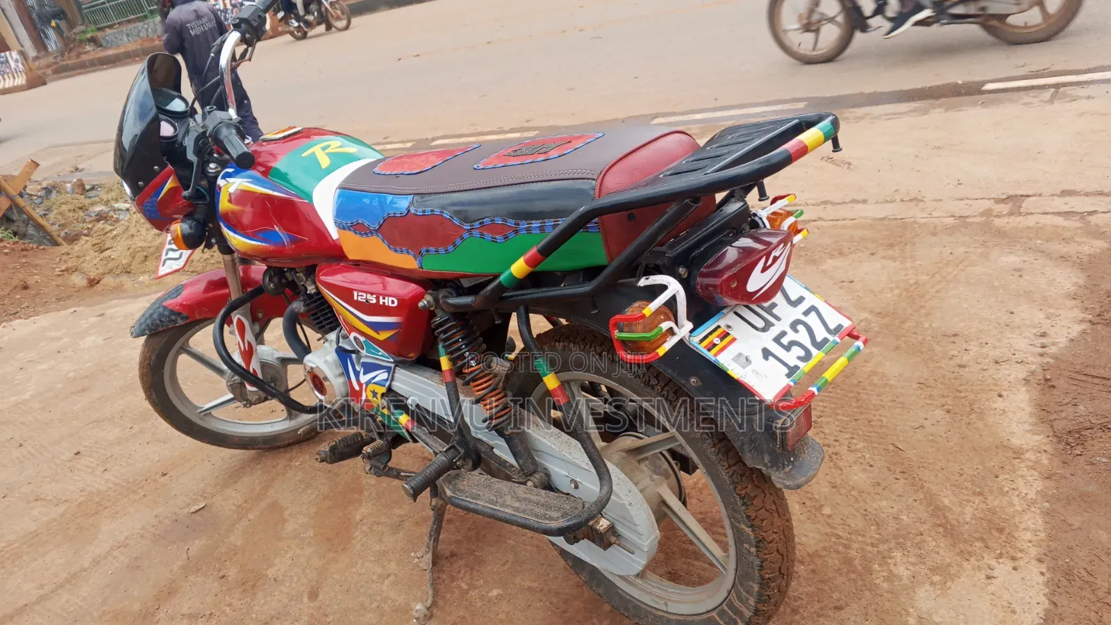 Bajaj CT 125X 2022 Red