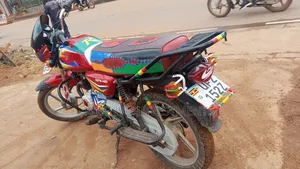 Bajaj CT 125X 2022 Red