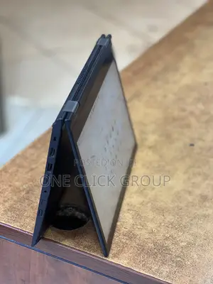 Laptop Lenovo ThinkPad Yoga 370 8GB Intel Core i5 SSHD (Hybrid) 256GB