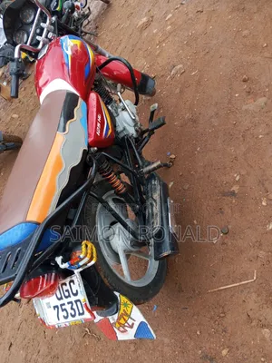 Bajaj CT 125X 2025 Red
