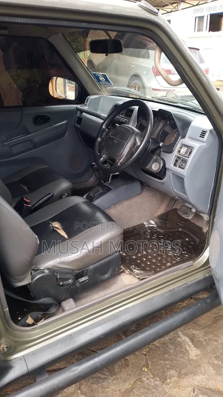 Mitsubishi Pajero Junior 1998 Gray