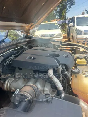Toyota Hilux Revo Double Cab Deisel 2.4 AWD 2018 Silver