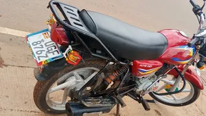 Bajaj Boxer 125 2024 Red