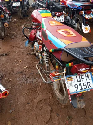 TVS HLX 125 2020 Red