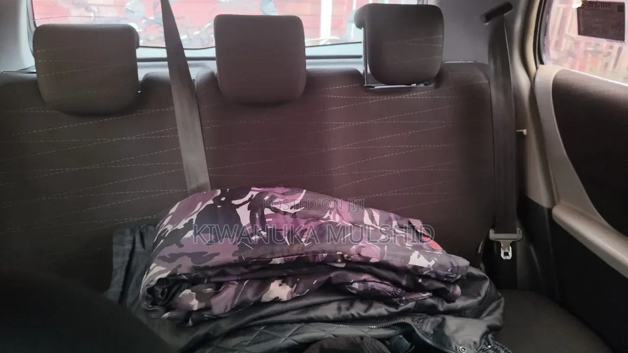 Toyota Vitz 2005 Gray