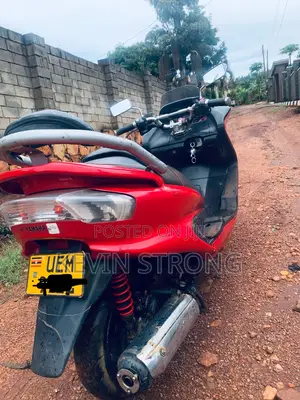 Yamaha Majesty 2010 Red