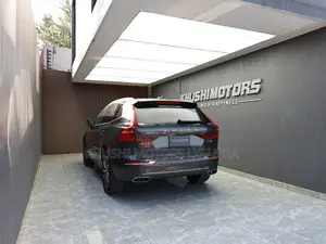 Volvo XC60 2018 Gray