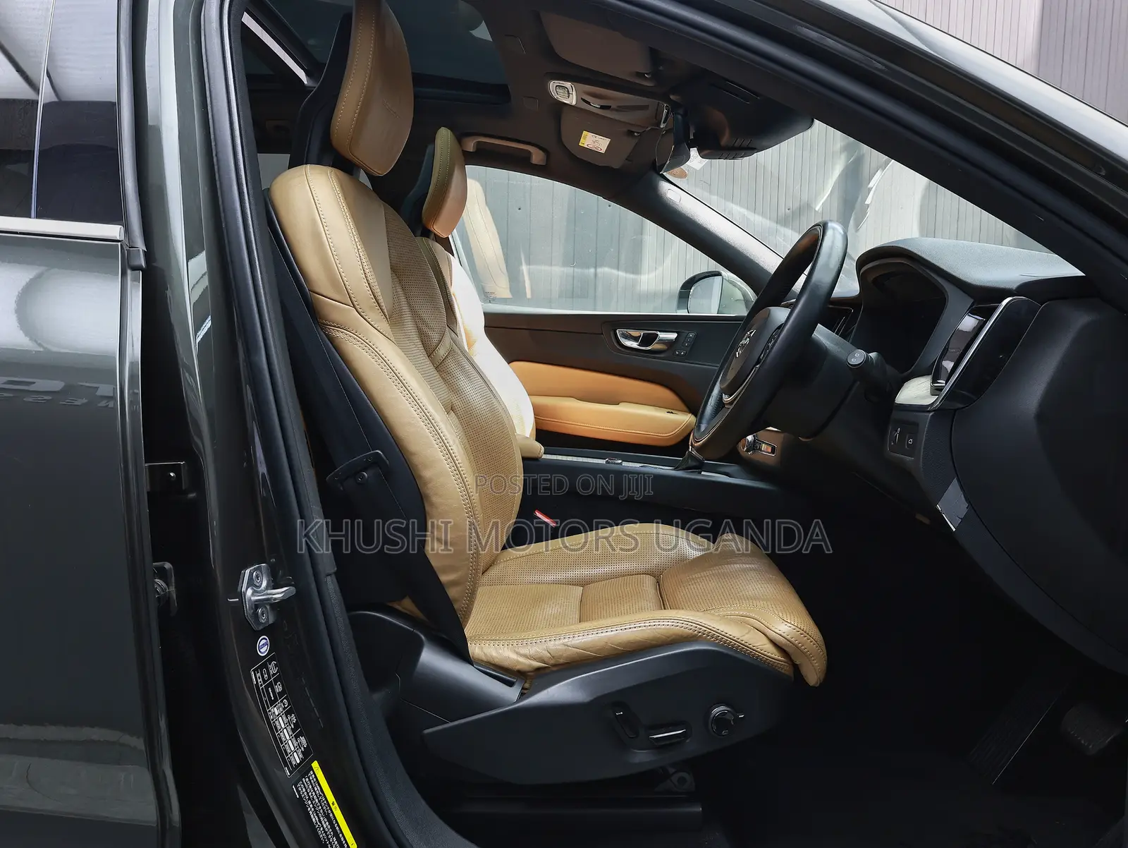 Volvo XC60 2018 Gray
