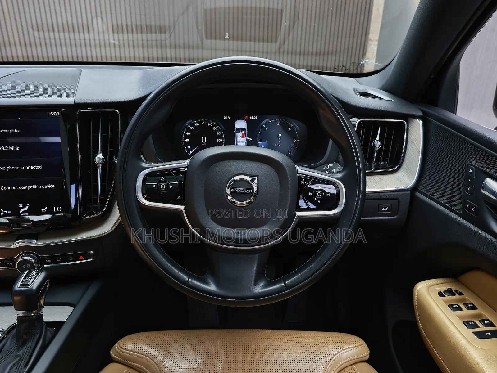 Volvo XC60 2018 Gray