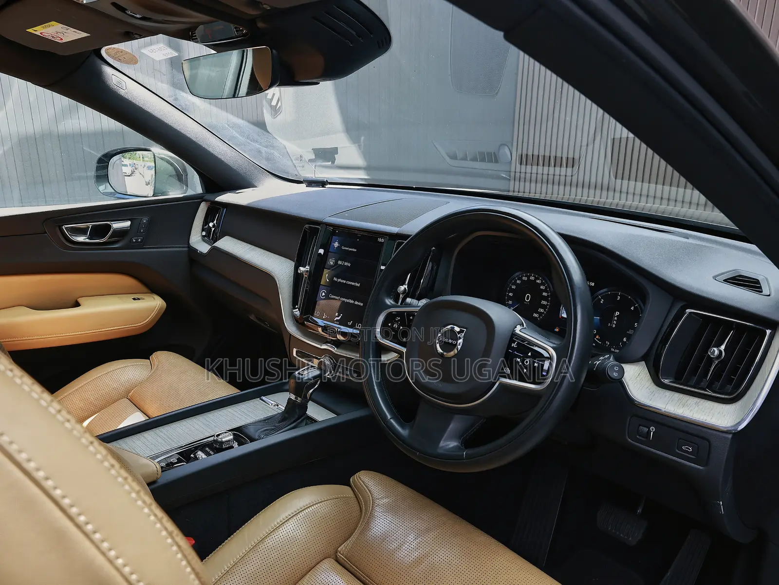 Volvo XC60 2018 Gray