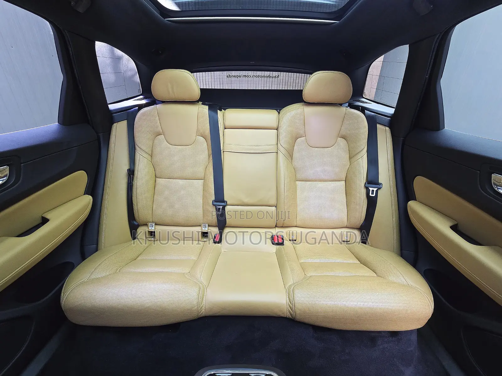 Volvo XC60 2018 Gray