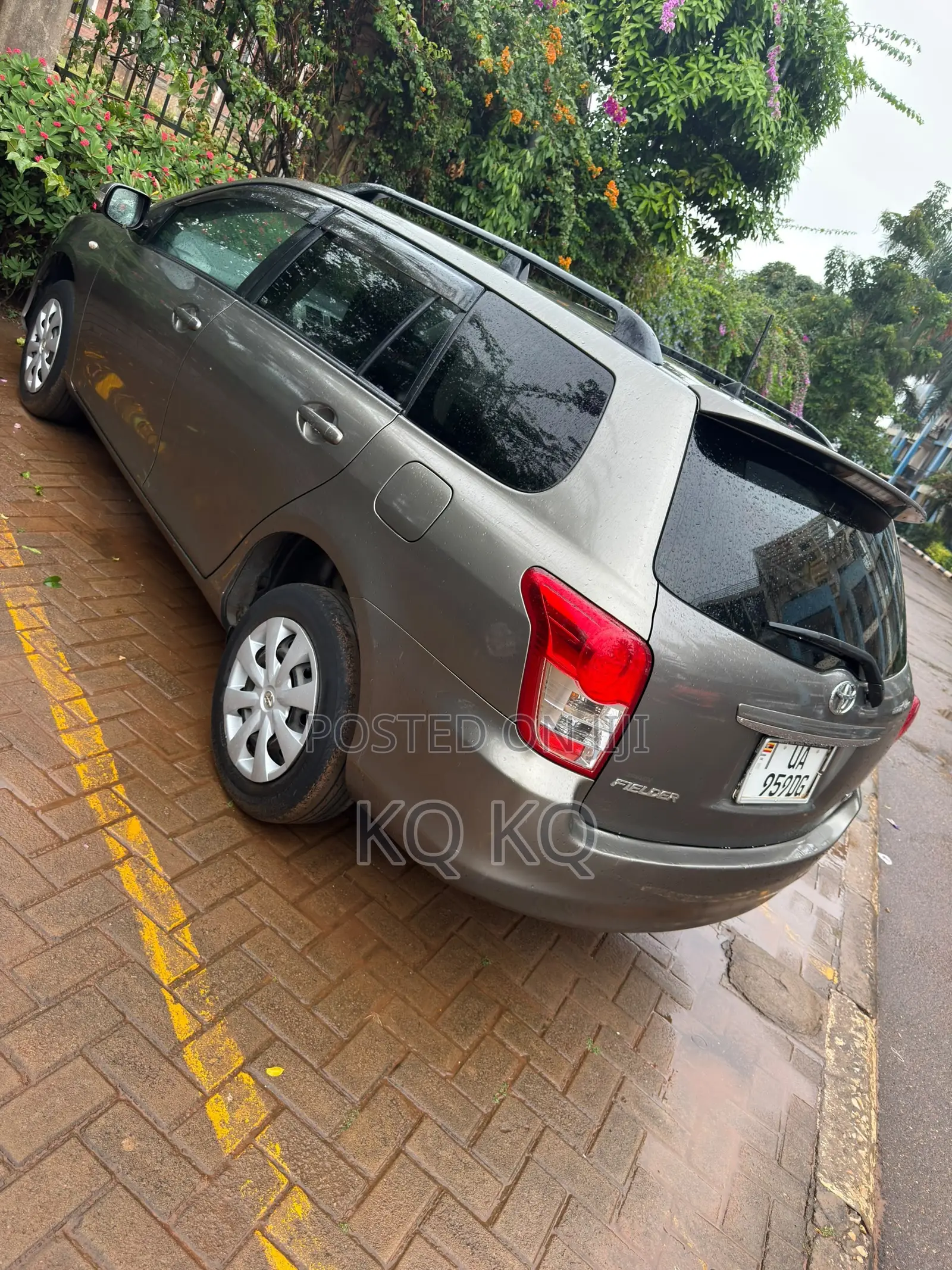 Toyota Corolla Fielder 1.5 Petrol FWD 2010 Gray