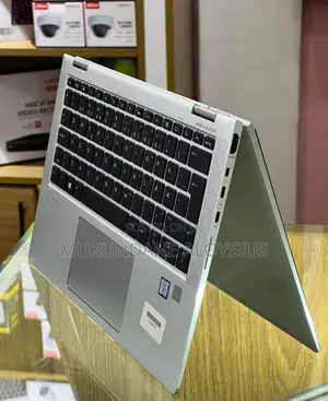 Laptop HP EliteBook 1040 G8 16GB Intel Core i7 SSD 512GB