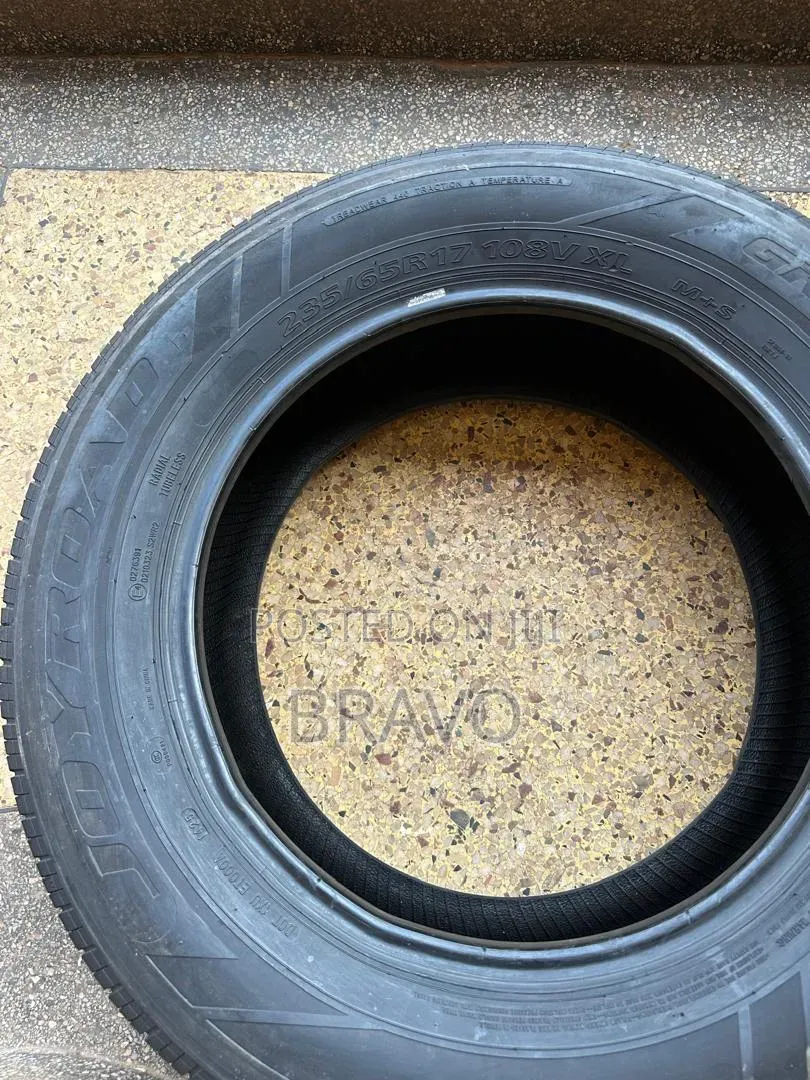 235/65r17 Joyroad in Good Condition