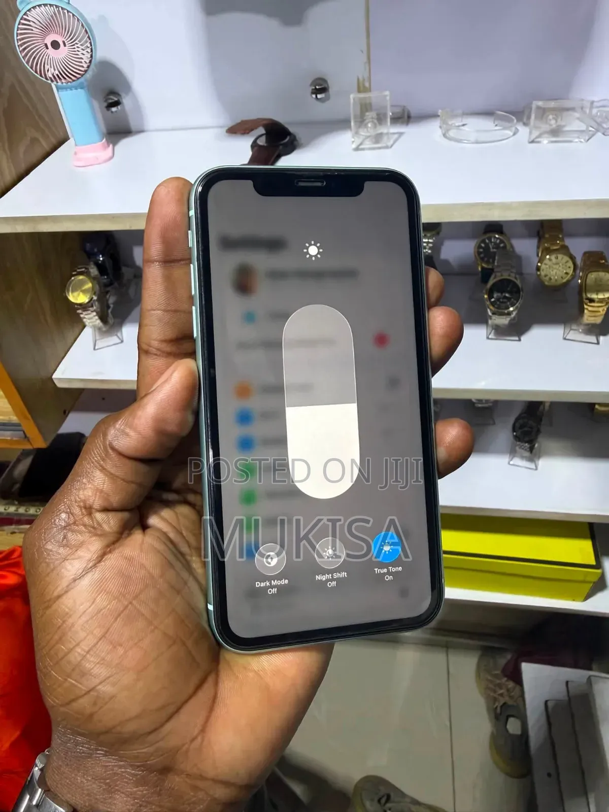 Apple iPhone 11 64 GB