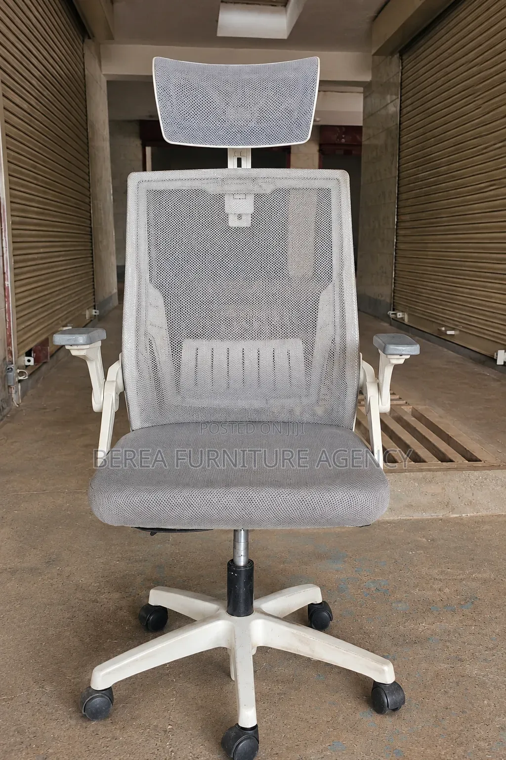 Grey White Adjustable Mesh Office Chair