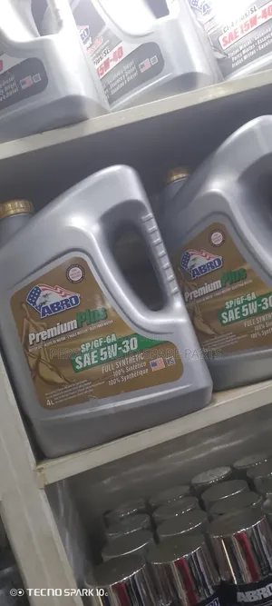 5W 30 Petrol Engine Oil for All Vehicles Original in Stock