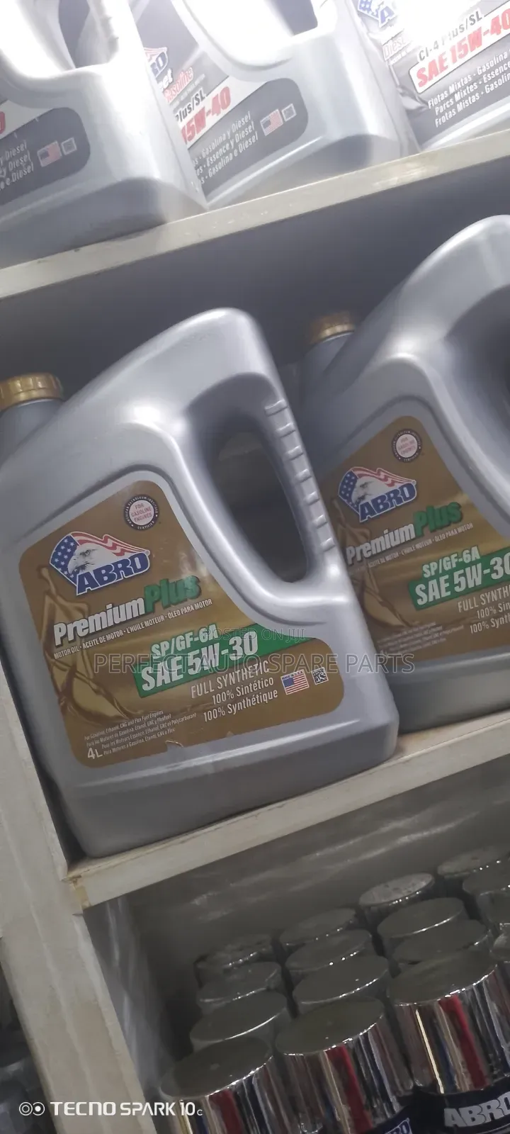 5W 30 Petrol Engine Oil for All Vehicles Original in Stock