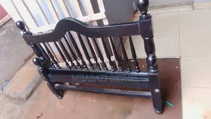 Used 4by6 Wooden Bed in Good Condition Readily Available for Sale