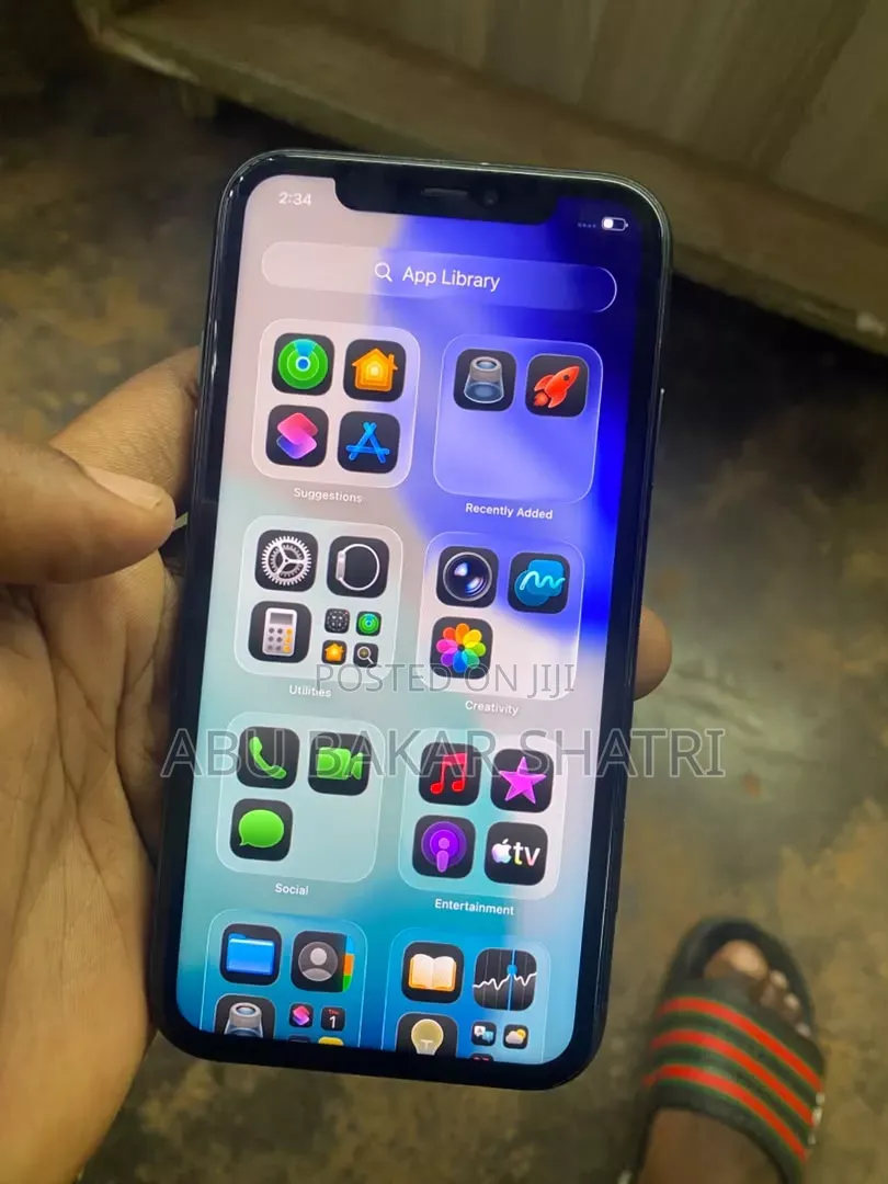 Apple iPhone 11 64 GB Black
