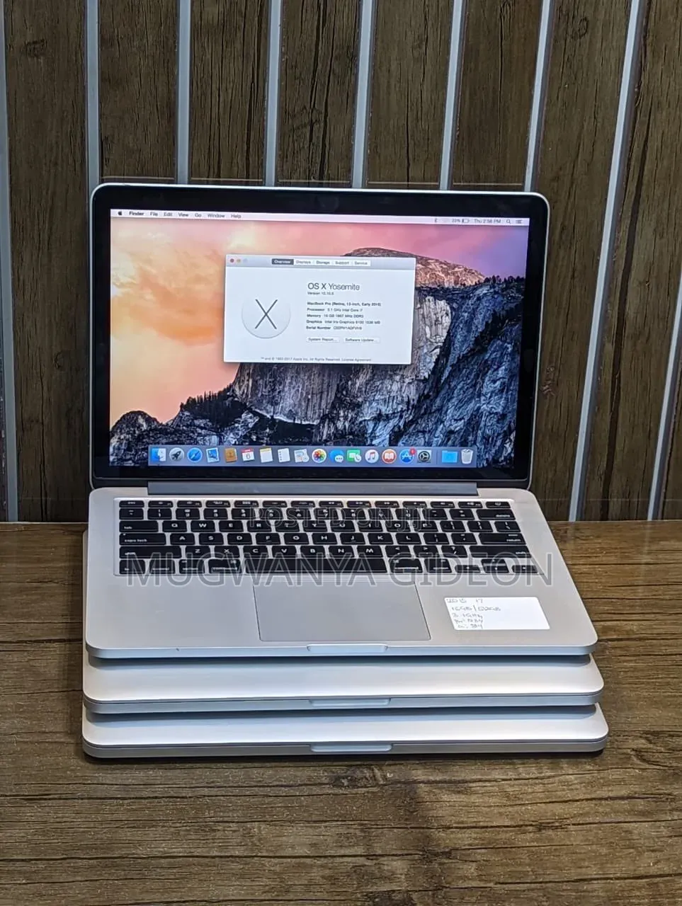New Laptop Apple MacBook Pro 2015 8GB Intel Core i5 SSD 256GB