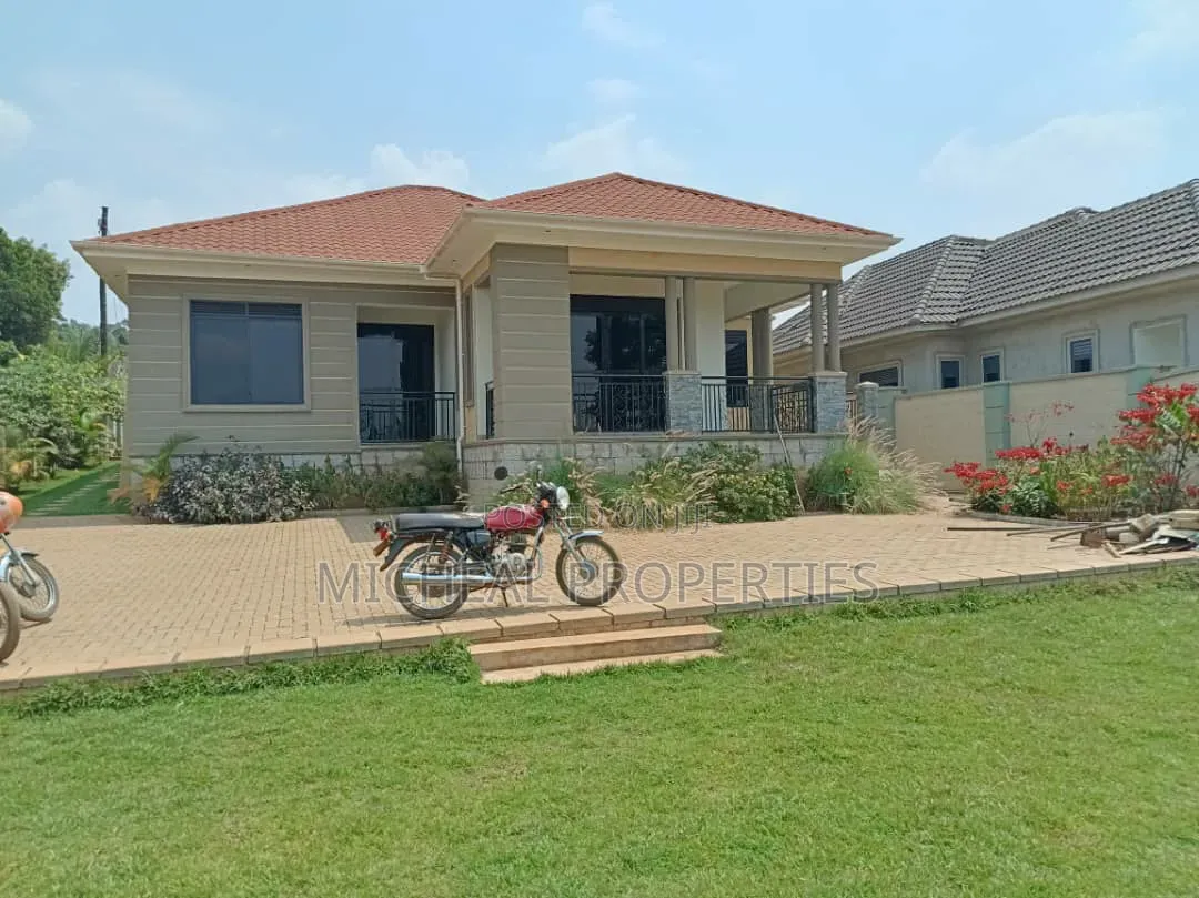 4bdrm House in Namugongo Jinja, Kawempe for sale