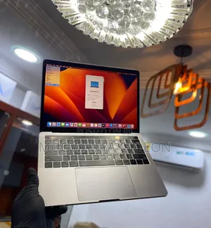 Laptop Apple MacBook Pro 2019 16GB Intel Core i7 SSD 256GB