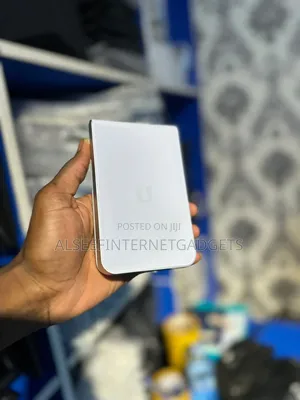 Unifi AC IN-Wall