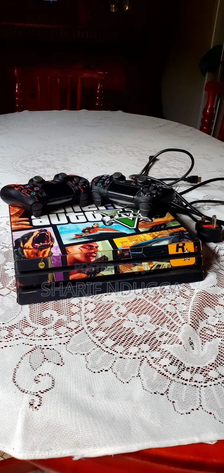 PS4 Pro ( Gaming HDR Support)
