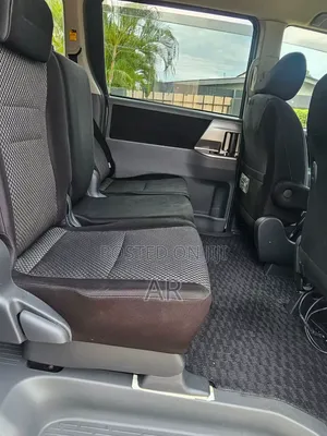 Toyota Noah 2008 White