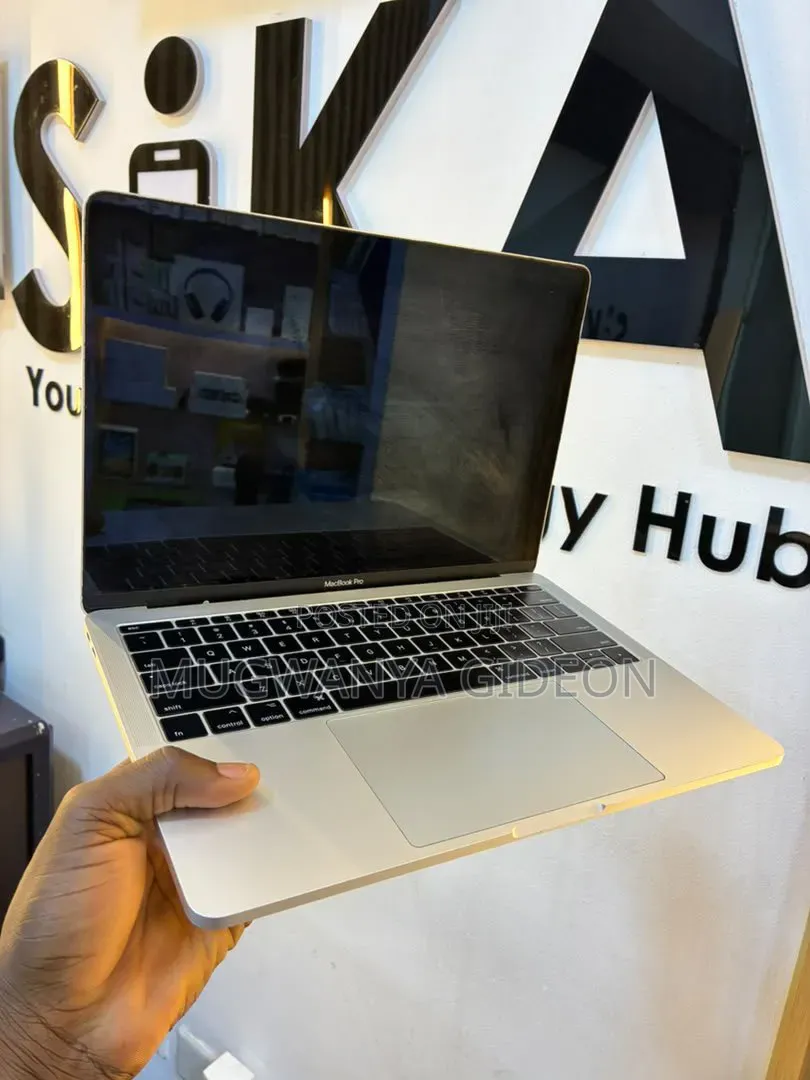 Laptop Apple MacBook Pro 2017 8GB Intel Core i5 SSD 256GB