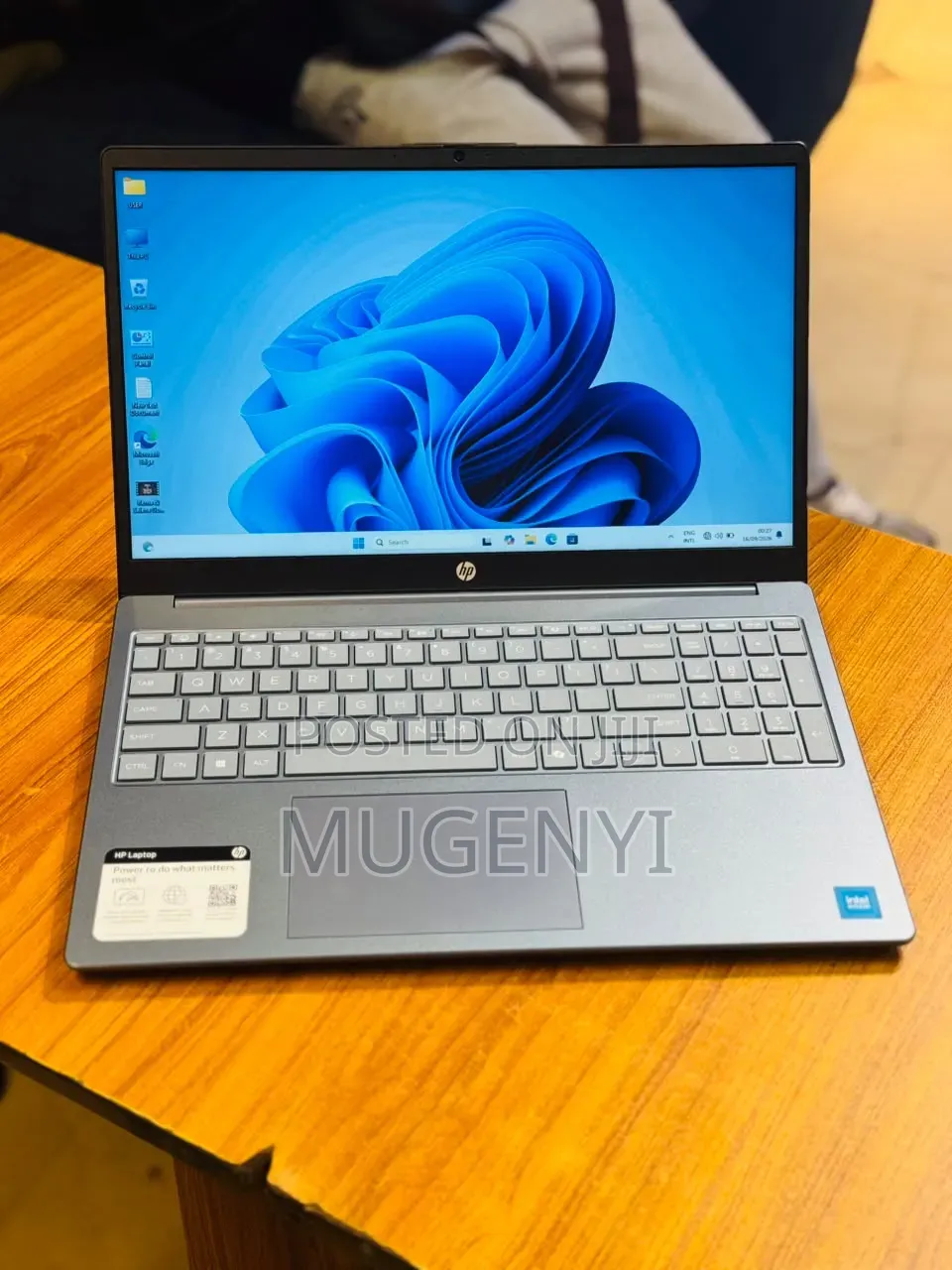 Laptop HP 15-dw3031 4GB Intel SSD 128GB