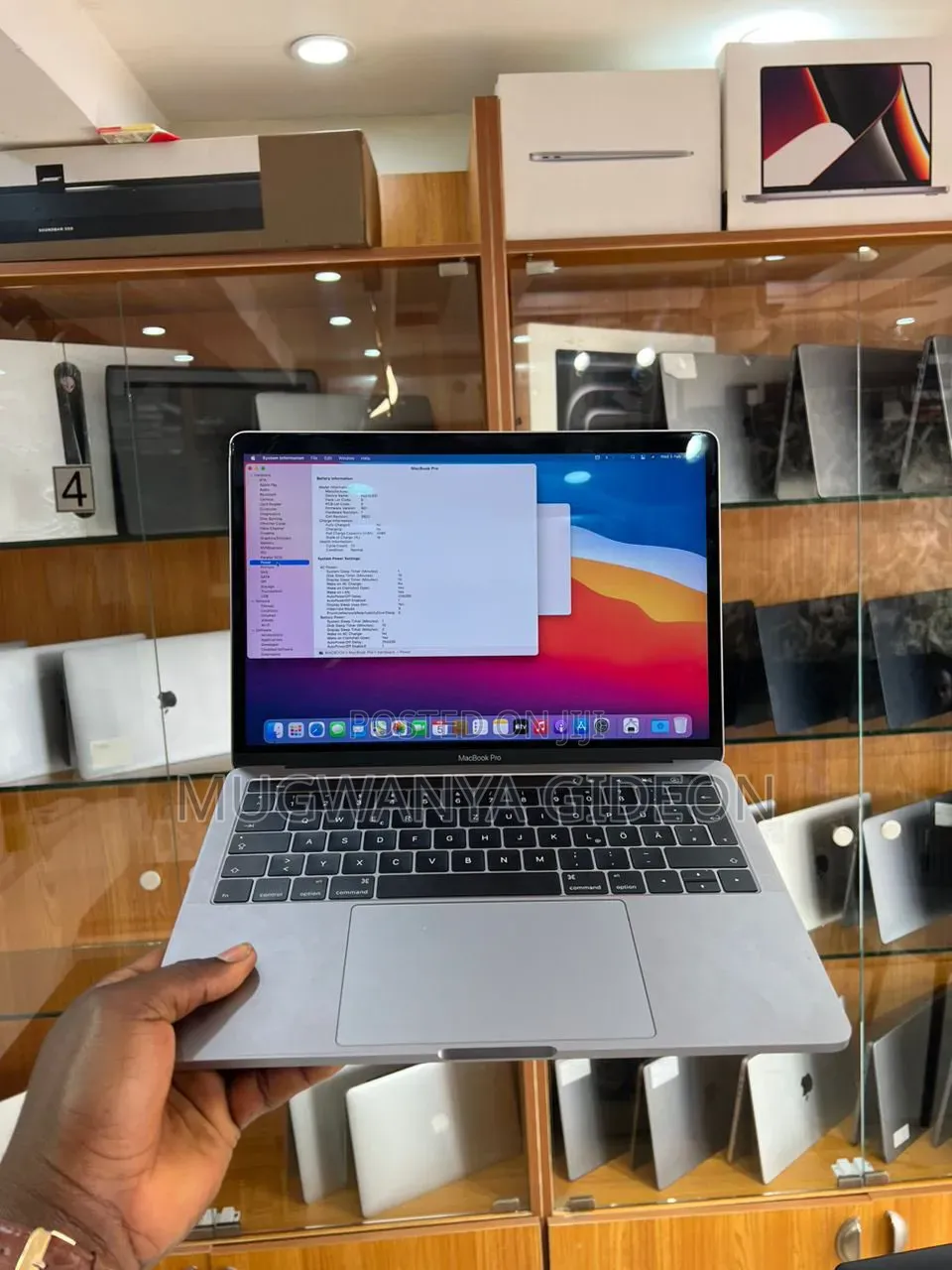 New Laptop Apple MacBook Pro 2016 16GB Intel Core i7 SSD 256GB