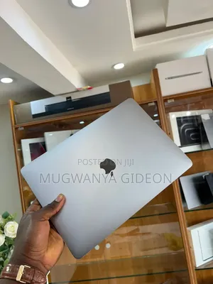 New Laptop Apple MacBook Pro 2016 16GB Intel Core i7 SSD 256GB