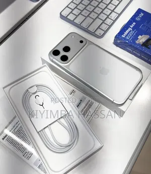 New Apple iPhone 17 Pro Max 1 TB Silver