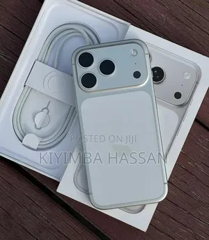 New Apple iPhone 17 Pro Max 1 TB Silver