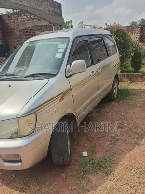 Toyota Noah 2001 Silver