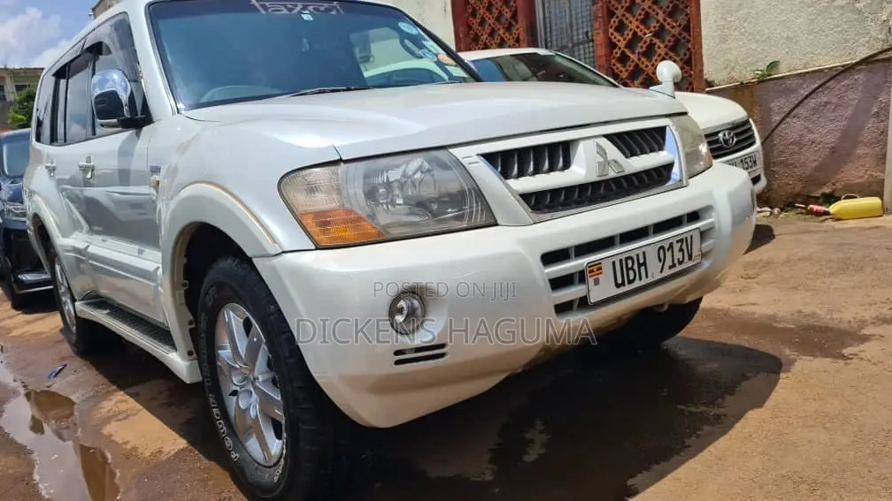 Mitsubishi Pajero 2007 White