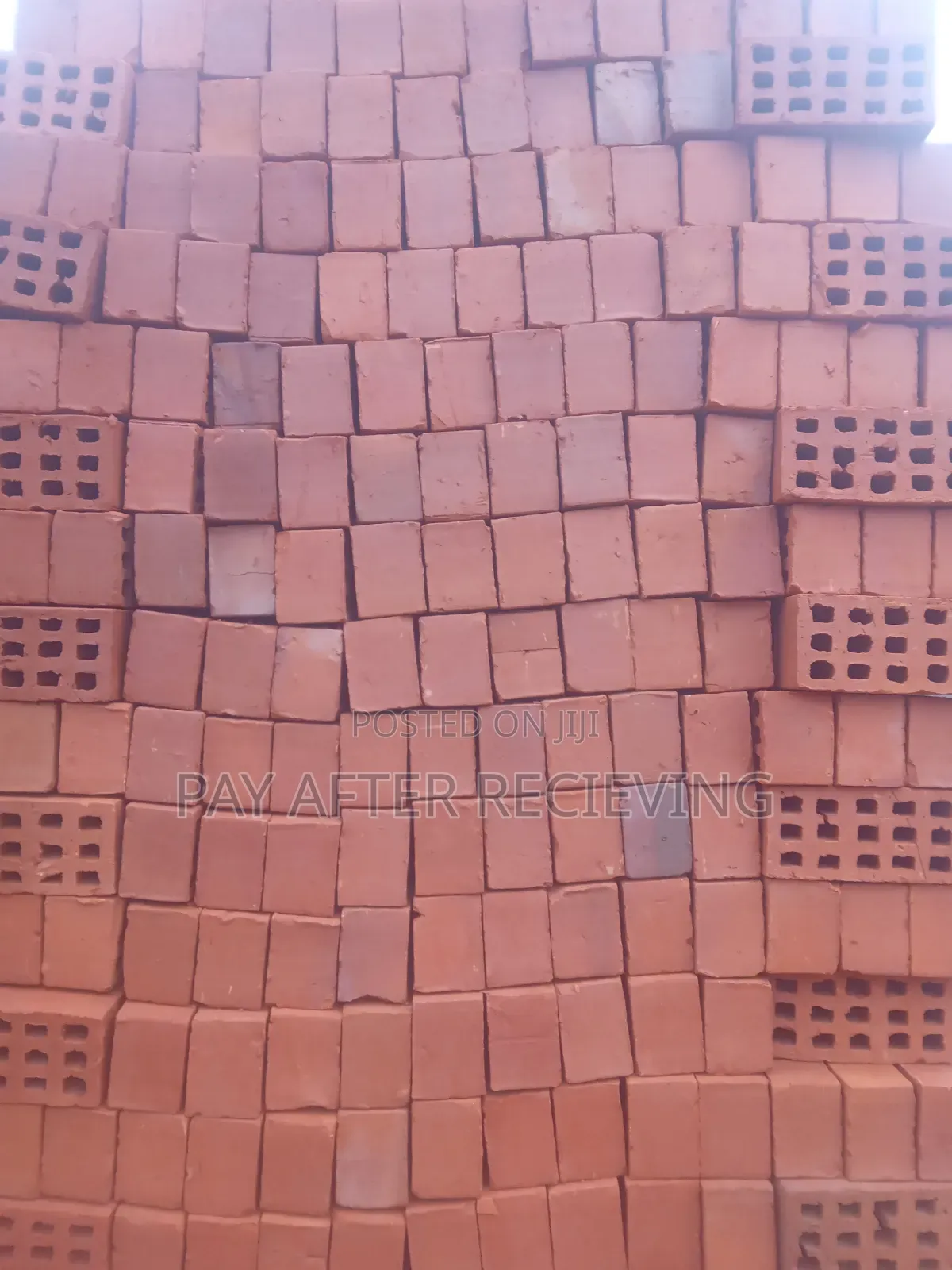 Selecte Bricks Pure Red