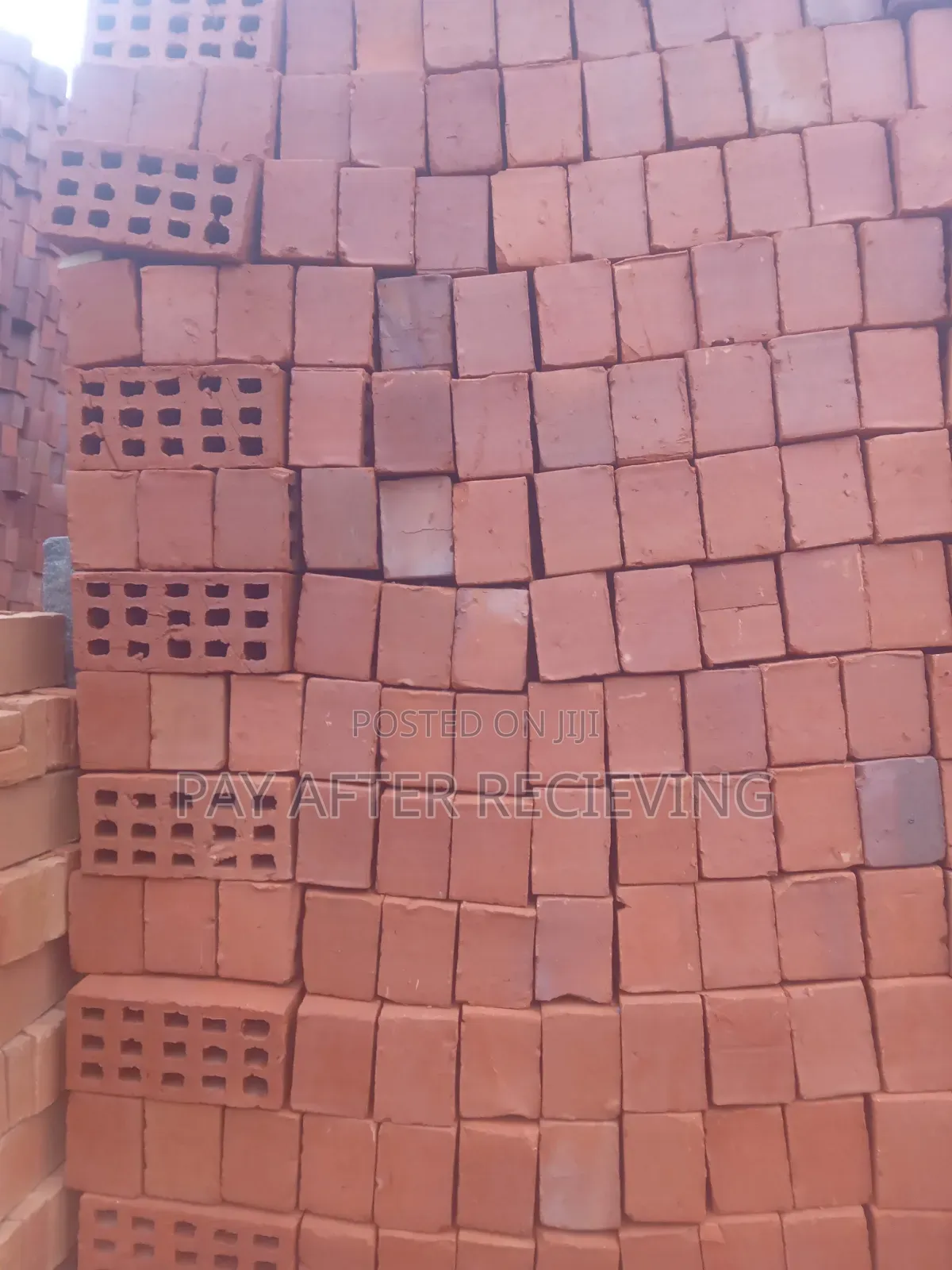 Selecte Bricks Pure Red