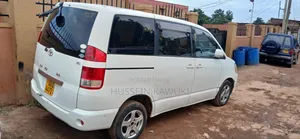 Toyota Noah 2006 White