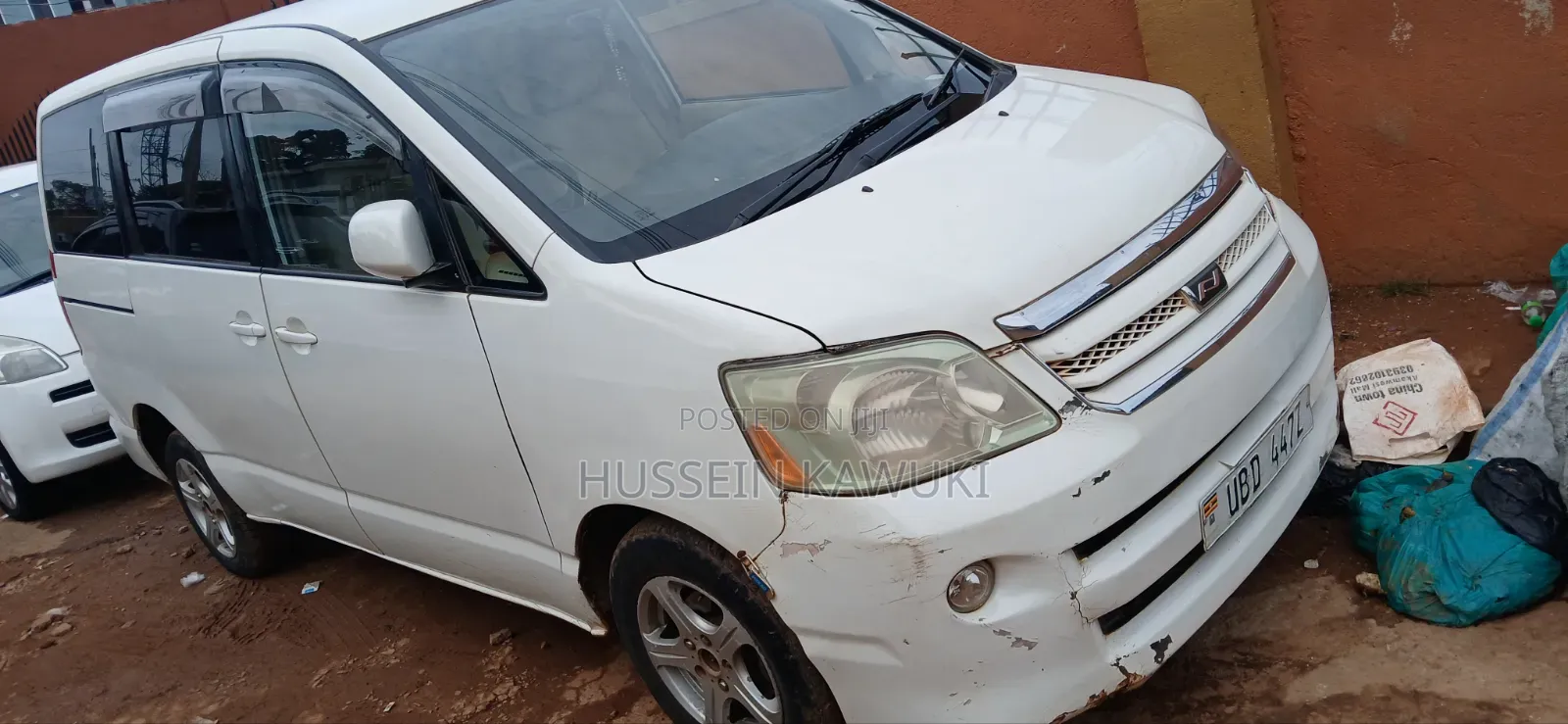 Toyota Noah 2006 White