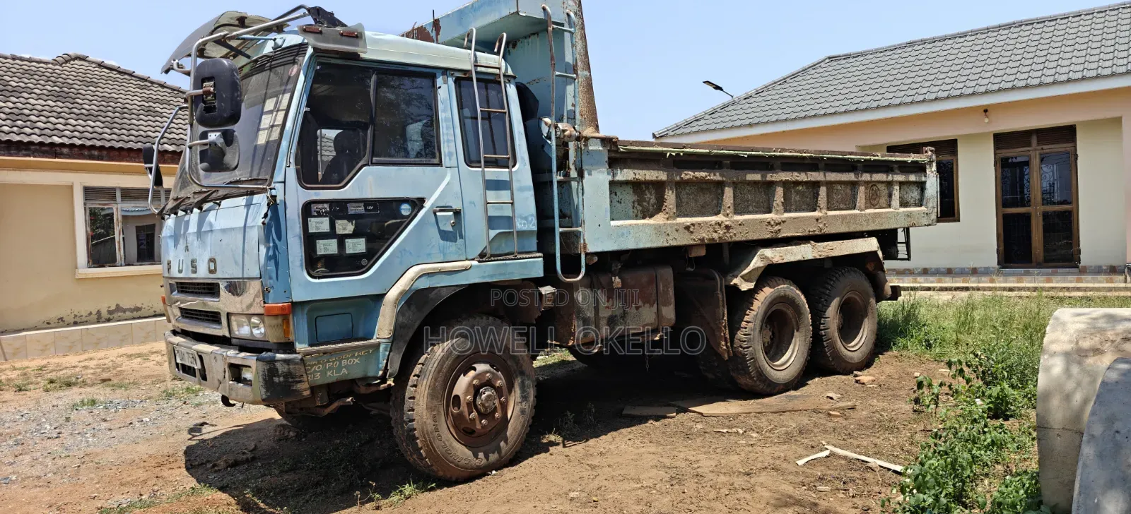 FUSO Tipper
