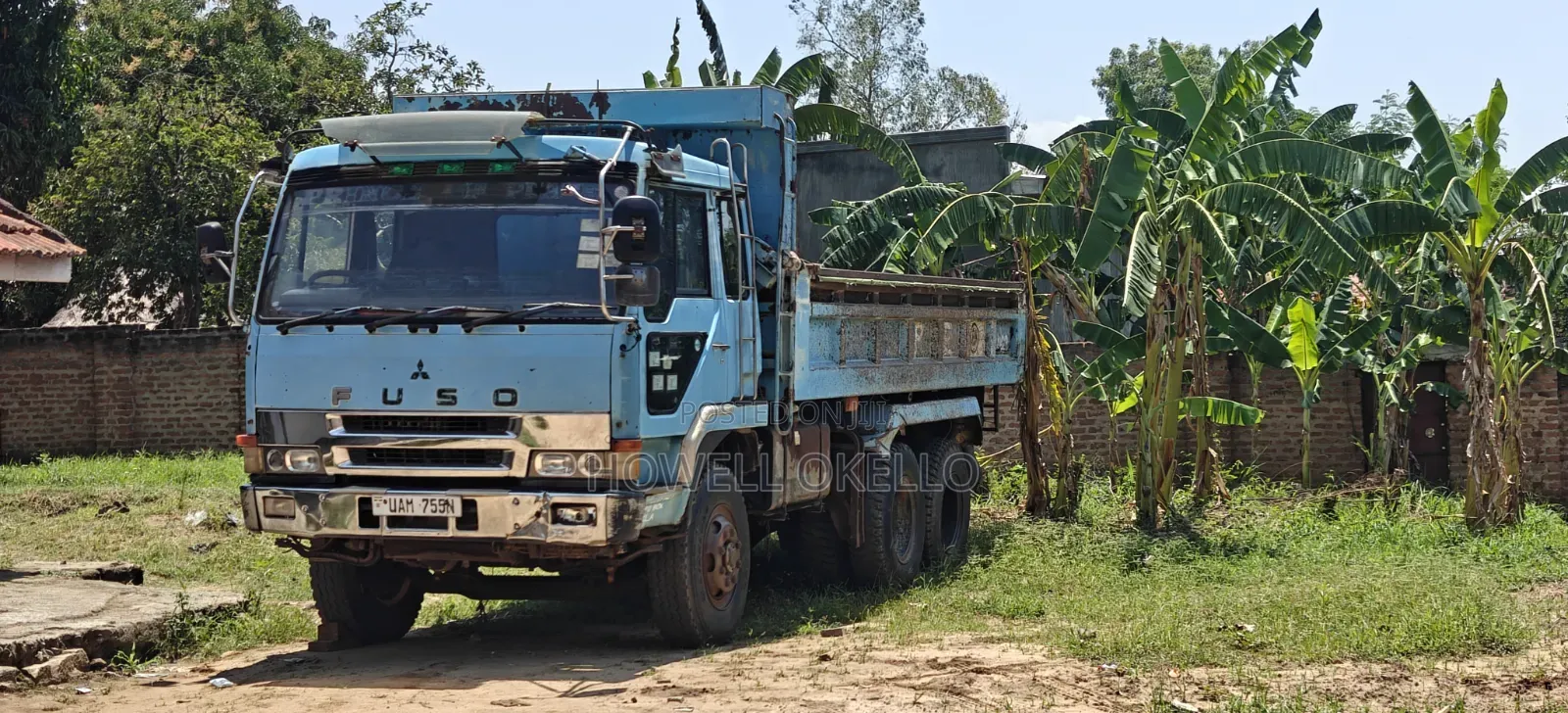 FUSO Tipper