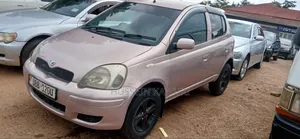 Toyota Vitz 2001 Silver