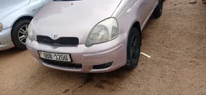 Toyota Vitz 2001 Silver