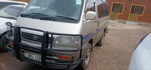 Toyota HiAce 2003 Silver