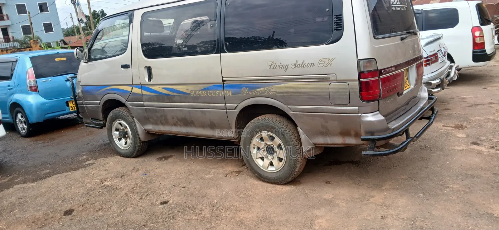 Toyota HiAce 2003 Silver